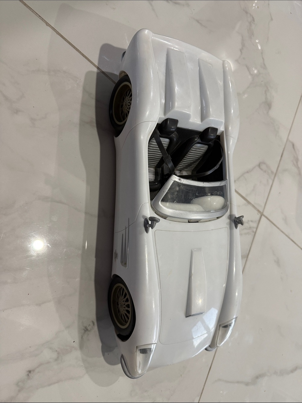 Bratz world convertible Maserati toy car